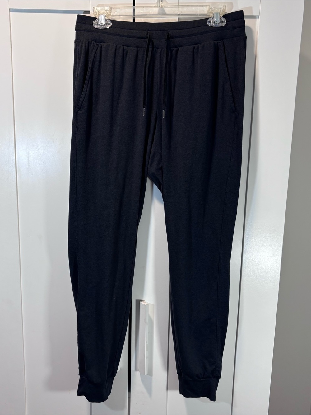 Zella Women’s M Black Jogger Pants Stretch Athletic Tapered Drawstring Pockets